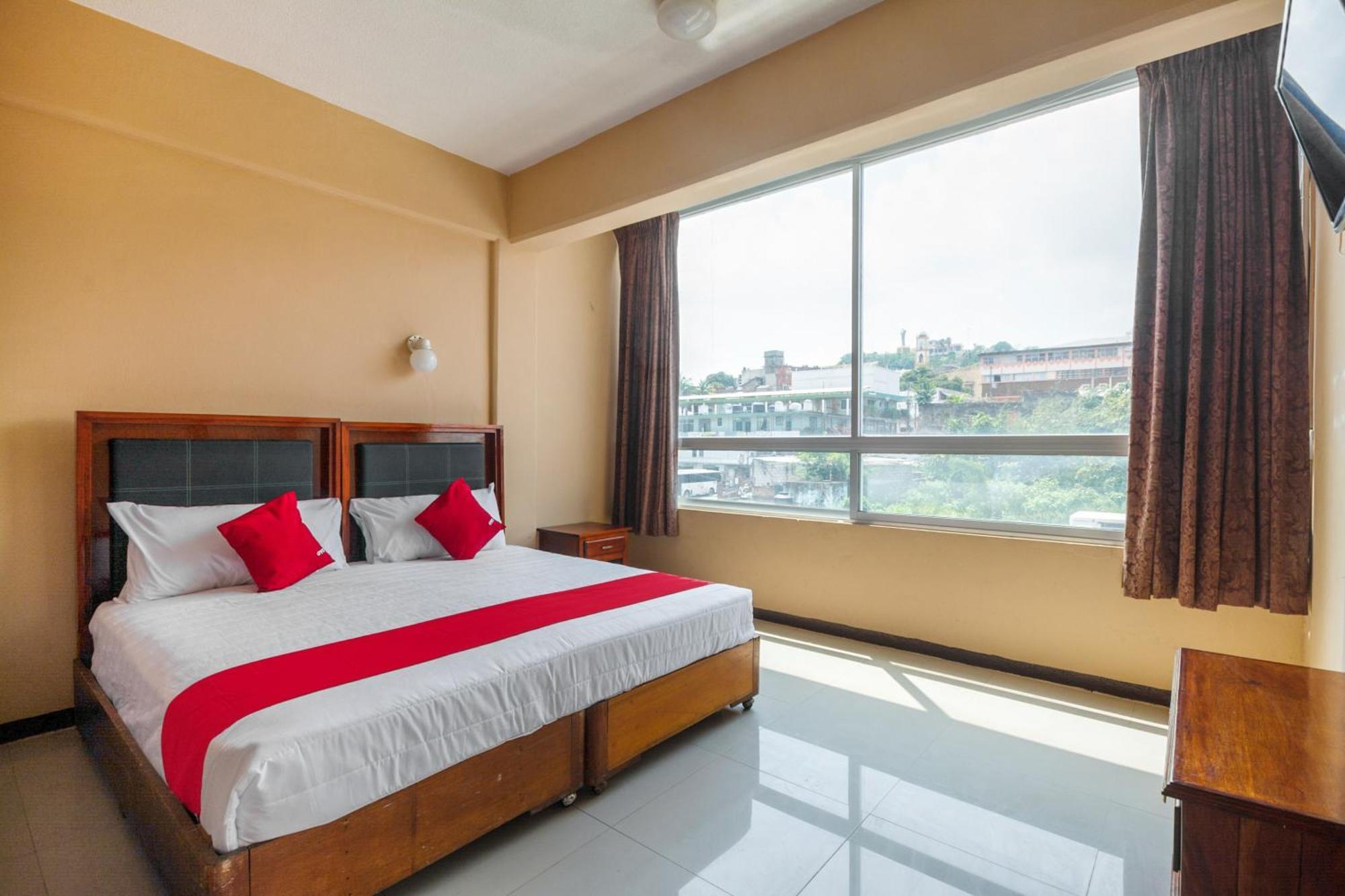 Oyo Hotel Totonacapan, Papantla Papantla de Olarte Exterior foto