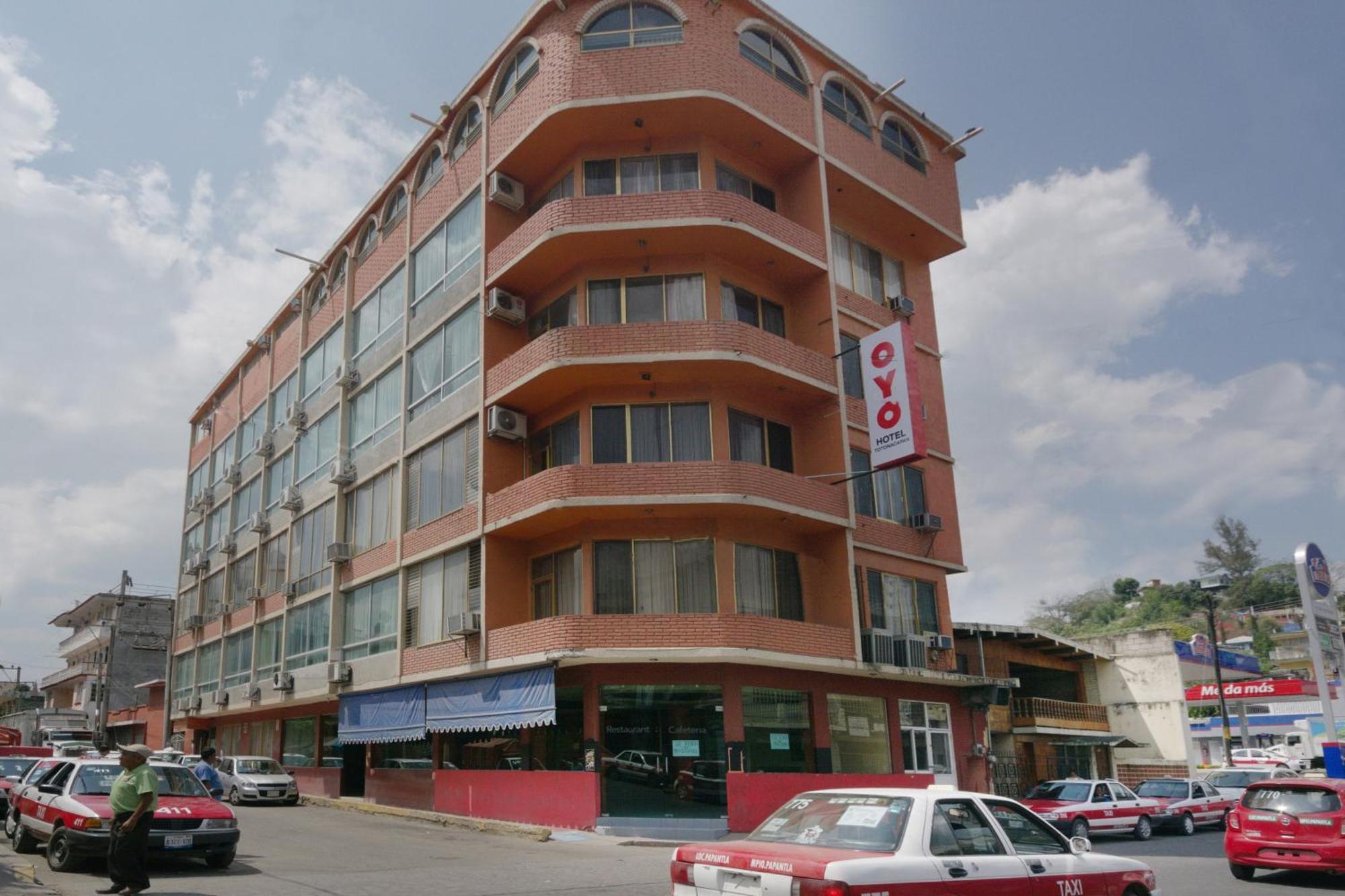 Oyo Hotel Totonacapan, Papantla Papantla de Olarte Exterior foto