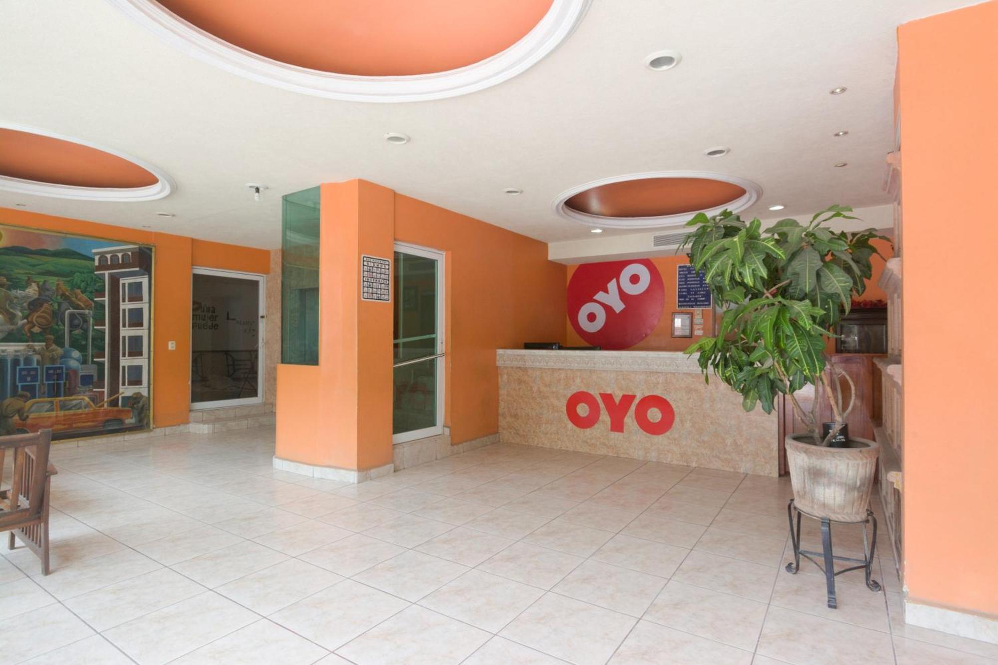 Oyo Hotel Totonacapan, Papantla Papantla de Olarte Exterior foto